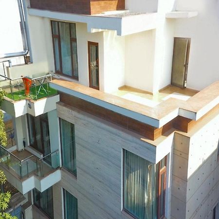 Lime Tree Hotel Sushant Lok Gurgaon Sector 29 Next To Iffco Chowk Metro Eksteriør bilde