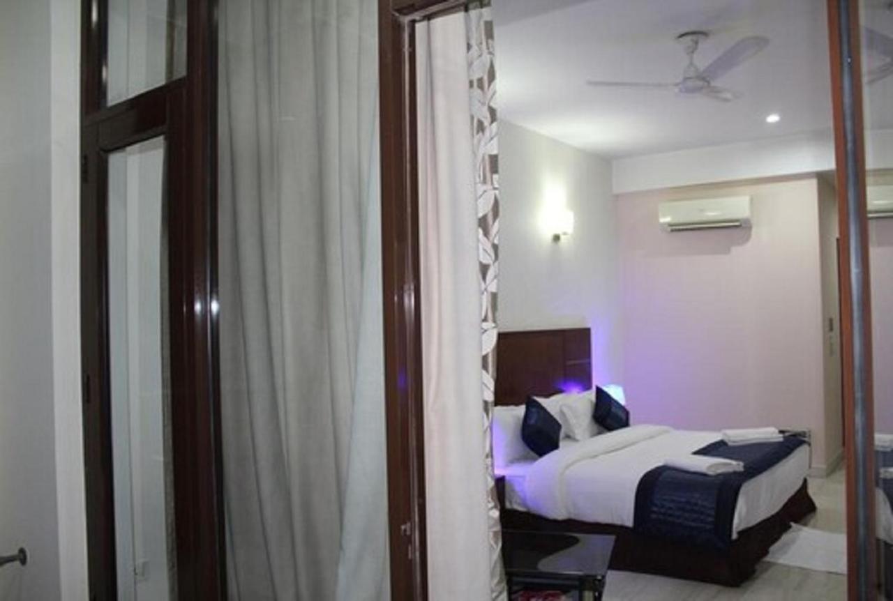 Lime Tree Hotel Sushant Lok Gurgaon Sector 29 Next To Iffco Chowk Metro Eksteriør bilde