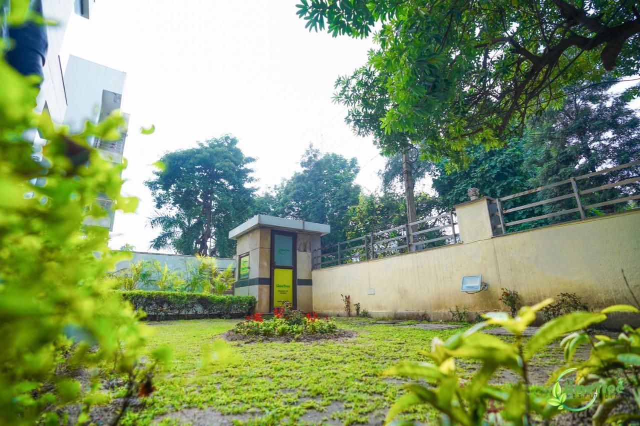 Lime Tree Hotel Sushant Lok Gurgaon Sector 29 Next To Iffco Chowk Metro Eksteriør bilde