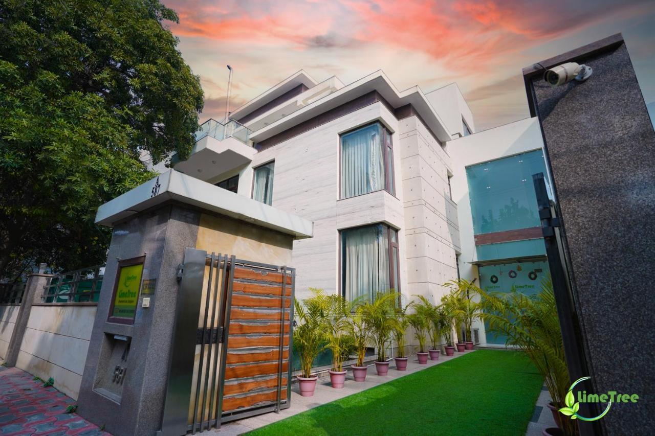 Lime Tree Hotel Sushant Lok Gurgaon Sector 29 Next To Iffco Chowk Metro Eksteriør bilde